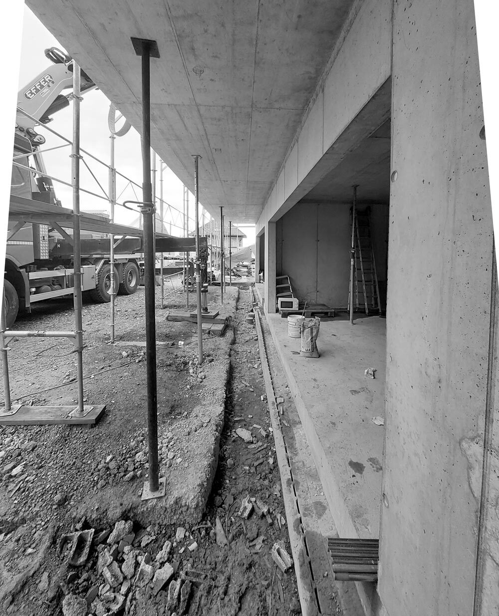 CSDK villa individuelle construction bursinel chantier 4 1000x1234 - Maisons mitoyennes séparées par deux garages - CSDK villa individuelle construction bursinel chantier 4 1000x1234